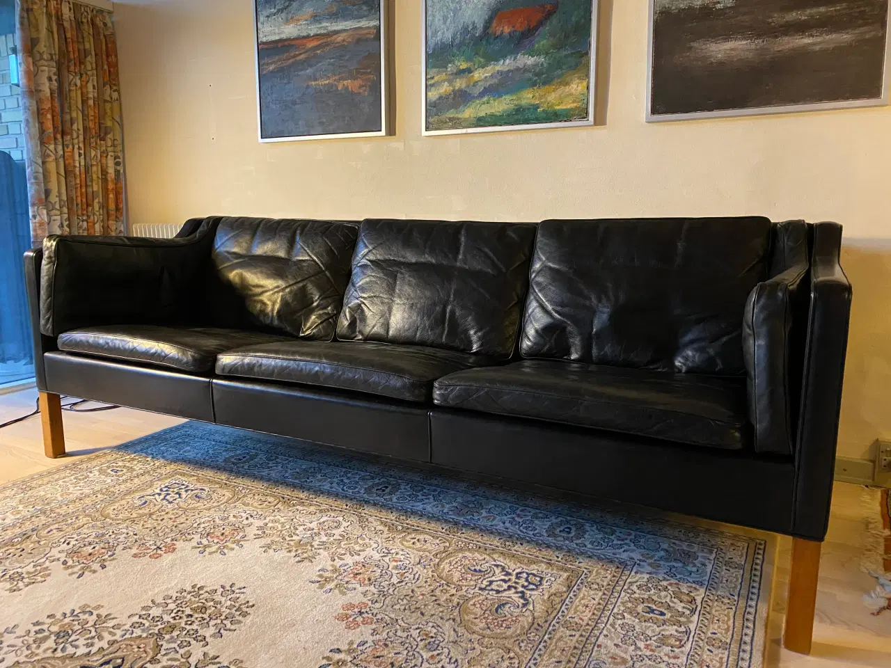 Billede 2 - Velholdt original Børge Mogensen sort læder sofa