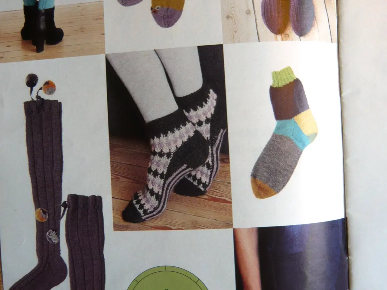 Billede 6 - Strikkehæfter med sokker, strømper og sutsko (6)