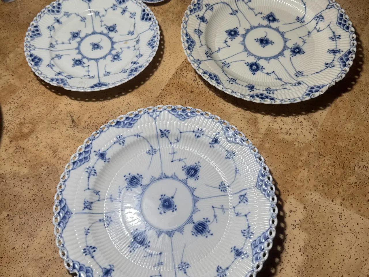 Billede 12 - Musemalet porcelæn sælges