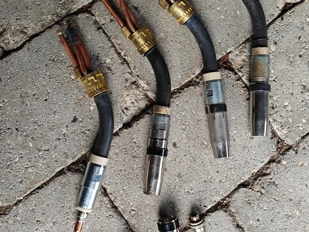 Billede 2 - Migatronic svanehals m vandkøling helt ud til dyse