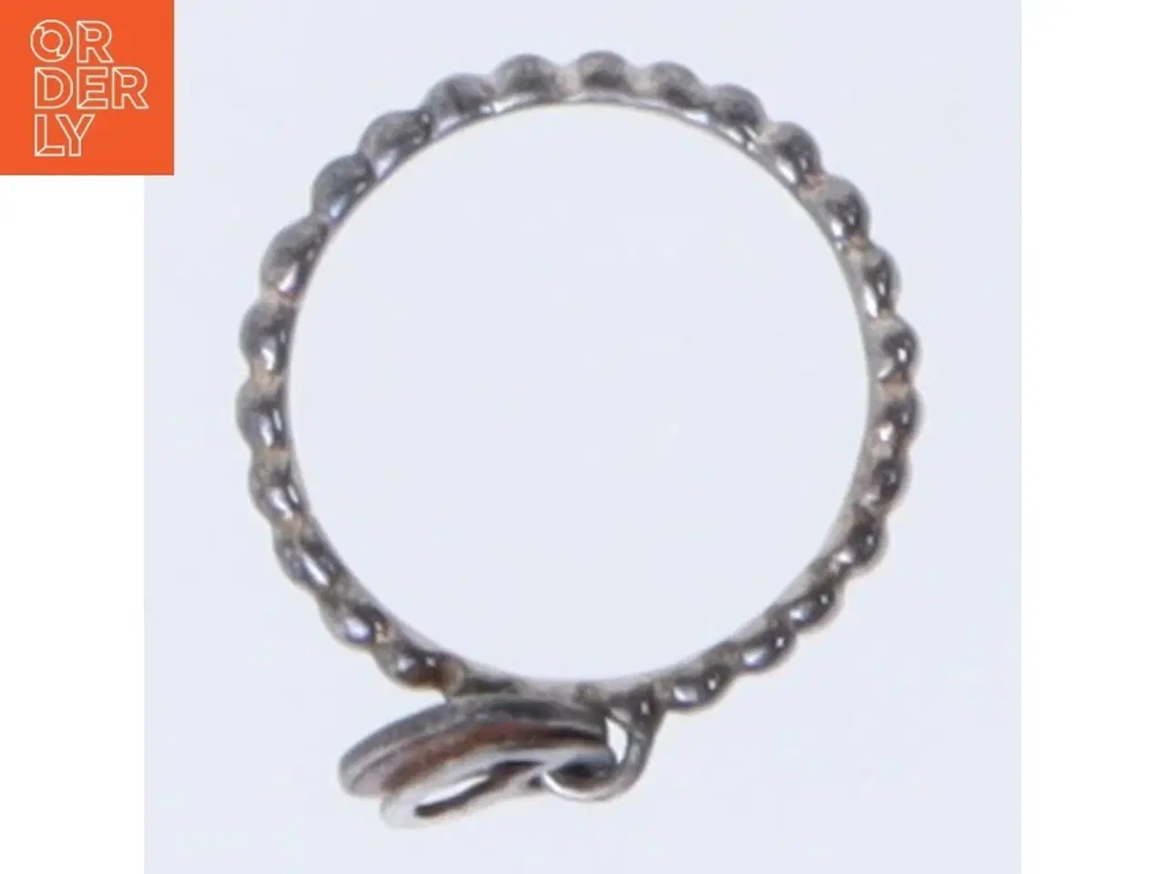 Billede 2 - Sølvring med hjertevedhæng (str. 54 mm)