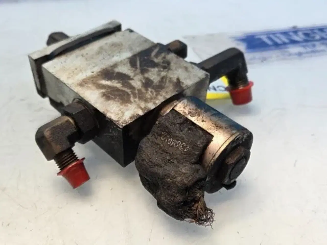 Billede 6 - Bobcat  TL38.70X  Hydraulikventil 7345240