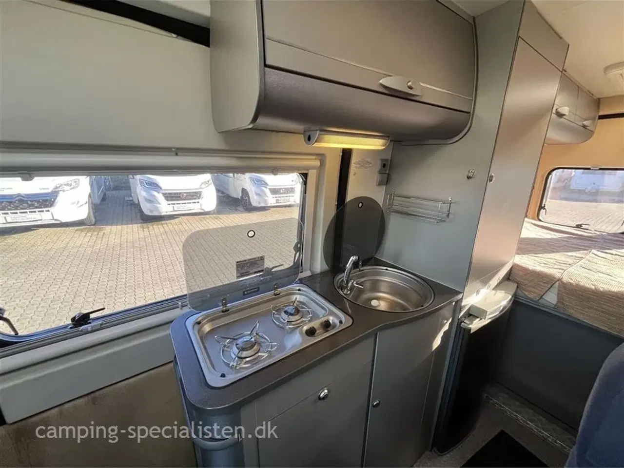 Billede 7 - 2010 - Adria Twin 600   Adria Twin 600 fra 2010 - campervan - kan ses nu hos Camping-Specialisten.dk