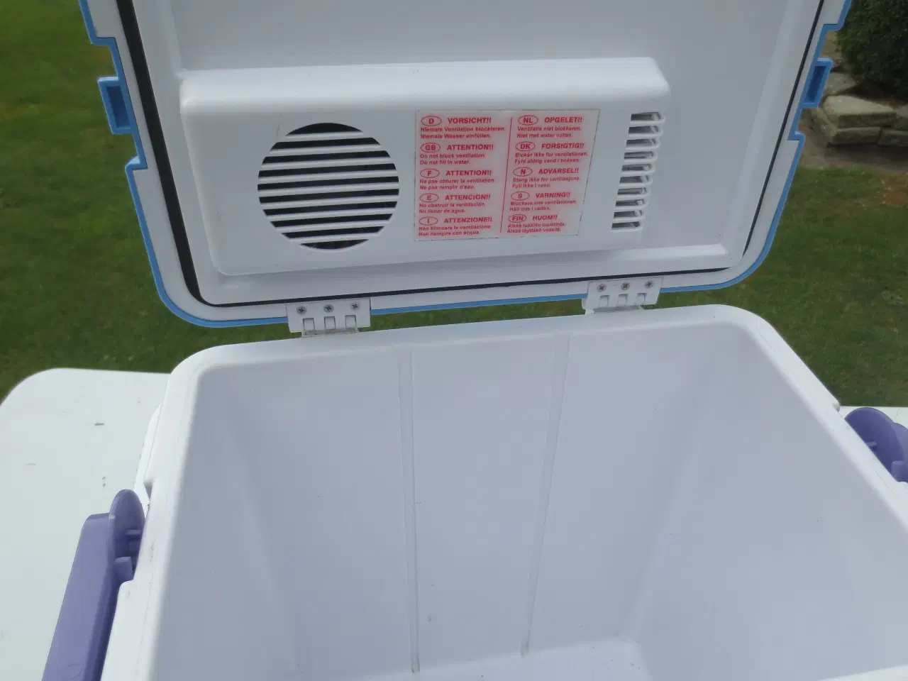 Billede 5 - 1 stk Coolstuff Kølertaske til 220 /12 Volt