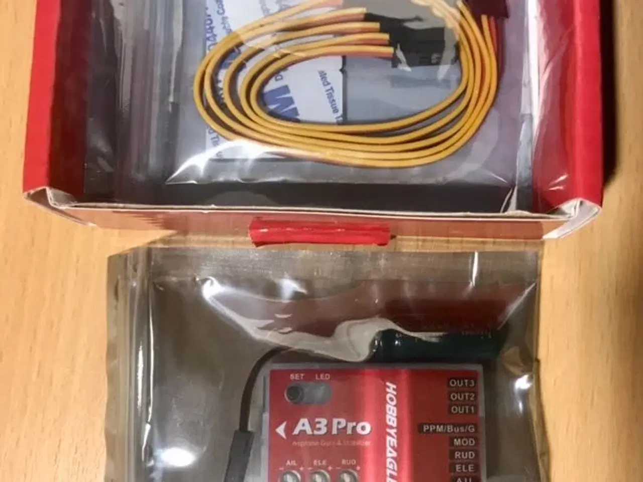 Billede 2 - 2 stk. 6 aksede gyro tilmodelfly sælges. 