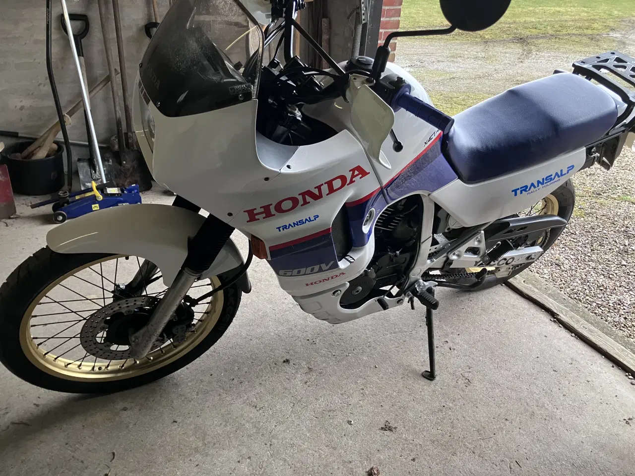 Billede 1 - Velholdt Honda transalp