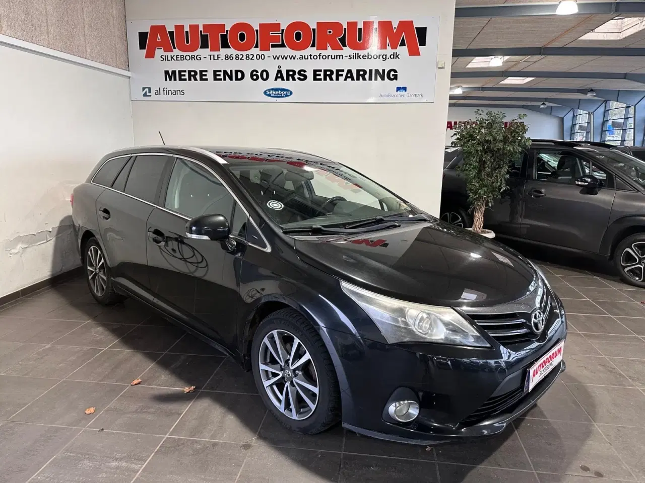 Billede 1 - Toyota Avensis 1,8 VVT-i T2 Premium stc.