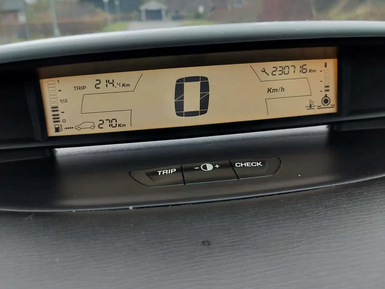 Billede 10 - 👉 En velholdt og rummelig bil