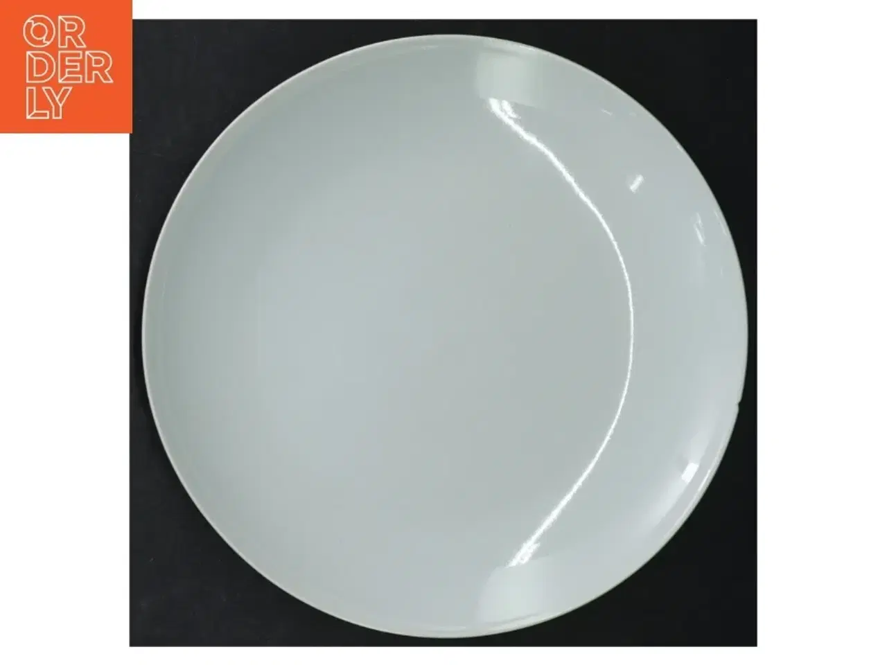Billede 2 - Hvid porcelænstallerken fra Aida (str. Ø. 18 cm)
