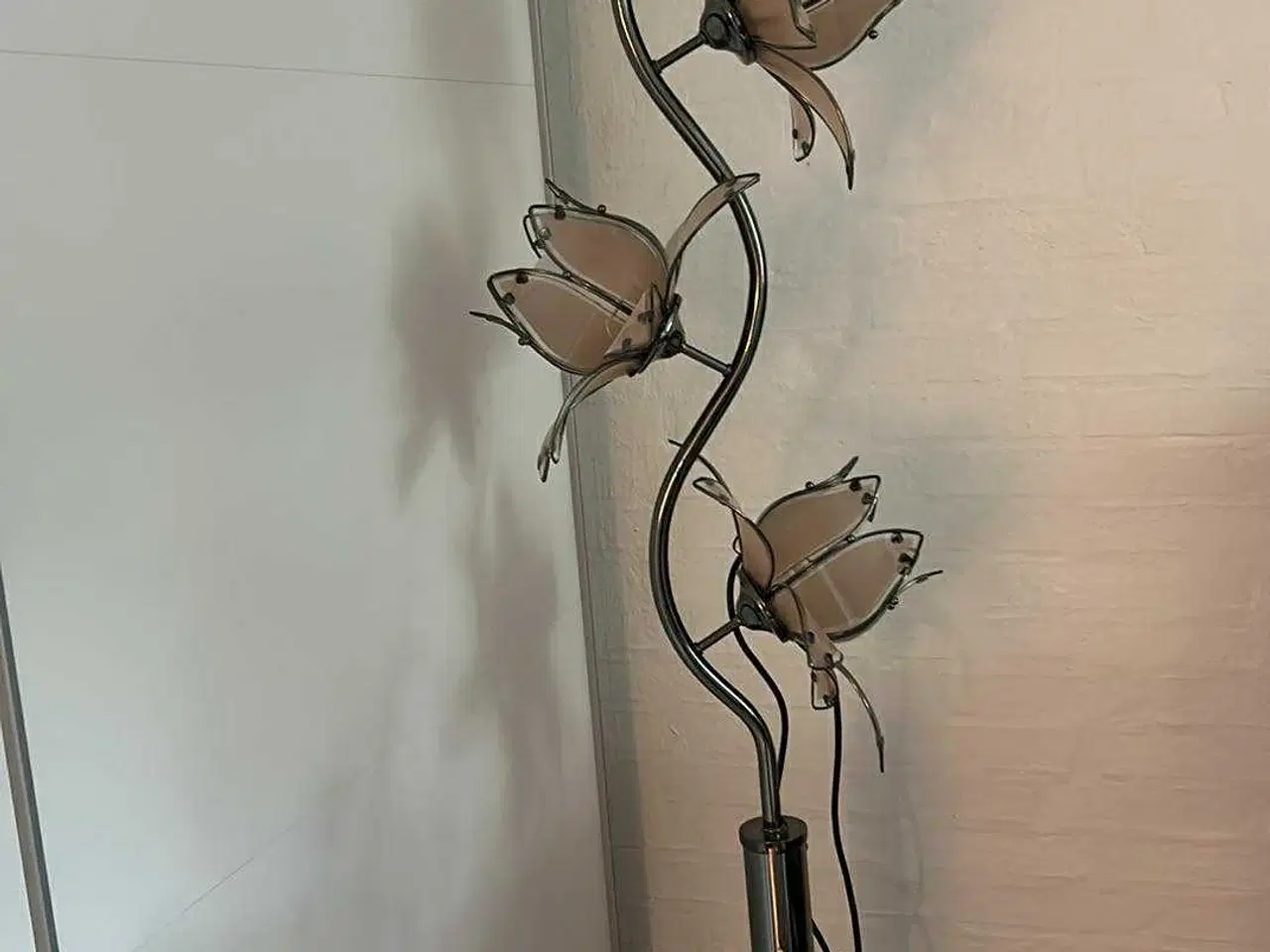 Billede 2 - Tulipangulvlampe