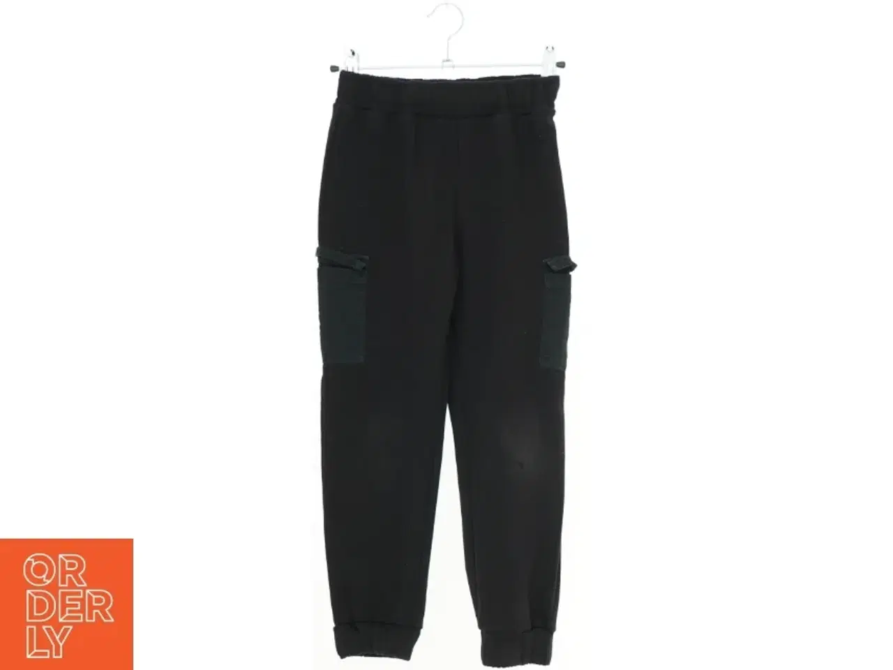 Billede 1 - Sorte cargo sweatpants fra Name It (str. 128)