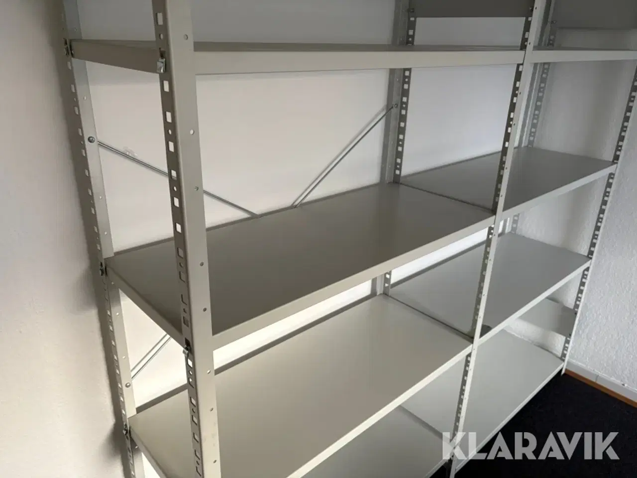 Billede 8 - Stort lot med kontormøbler