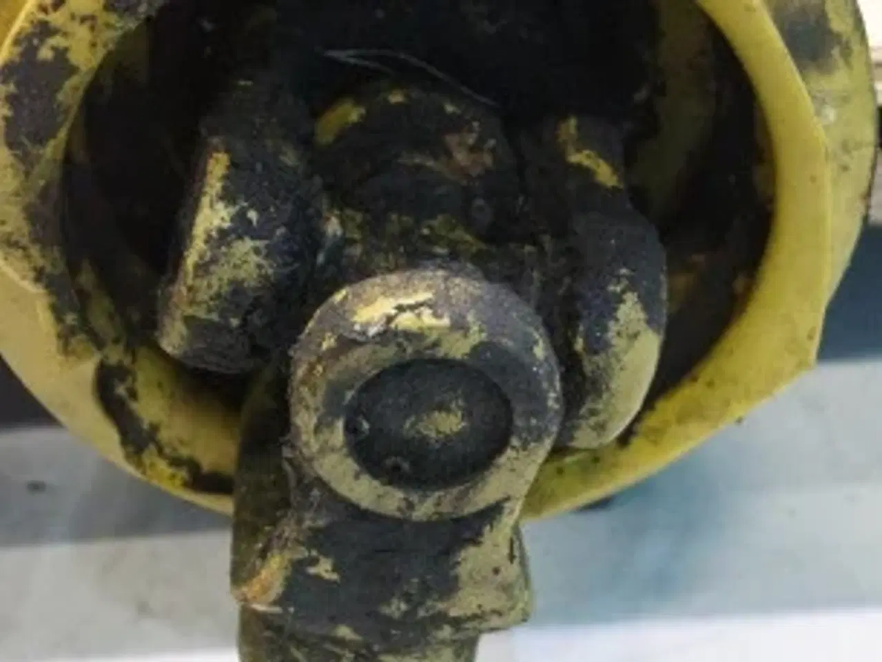 Billede 13 - John Deere 820 PTO Aksel AZ52487