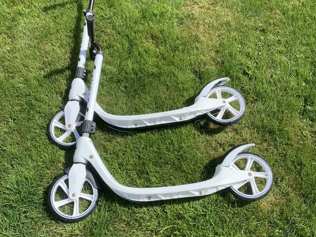 Billede 1 - Løbehjul 2 stuk