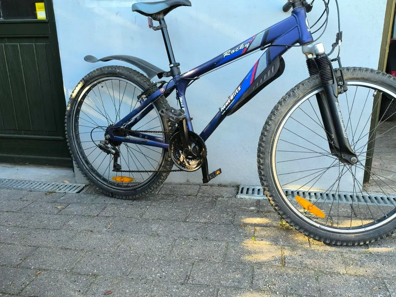 Billede 2 - Blå Rocky børne mountainbike med 26" hjul