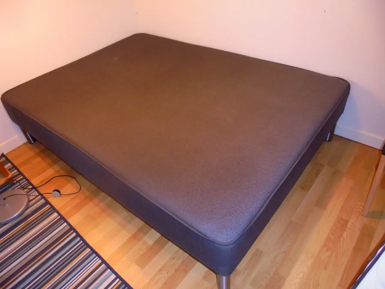 Billede 1 - Boxmadras Seng 200 x 145