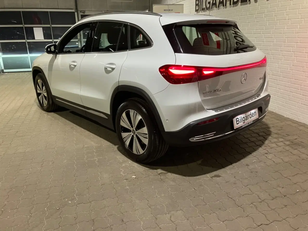 Billede 3 - Mercedes EQA300  Progressive 4Matic