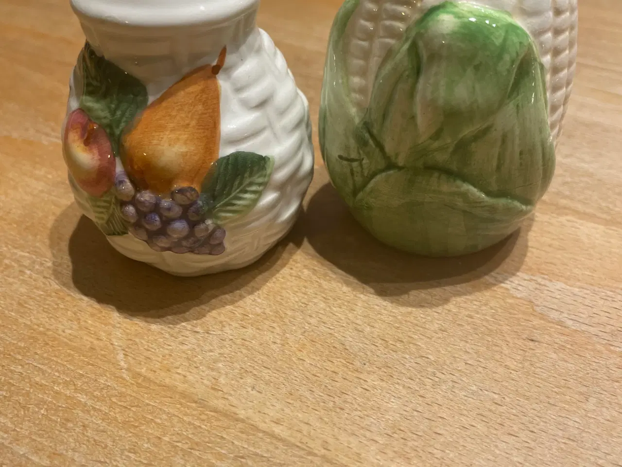 Billede 1 - Salt og peber bøsser fajance