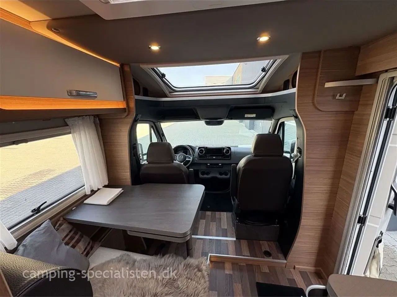 Billede 6 - 2023 - Weinsberg Pepper Edition MEG 640 Mercedes   Weinsberg Pepper Edition 640 MEG model 2023 - Mercedes-Benz - Se den nu hos Camping-Specialisten.dk