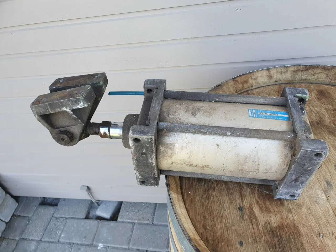 Billede 1 - Luft cylinder 1 stk 300kr 2 stk 400kr