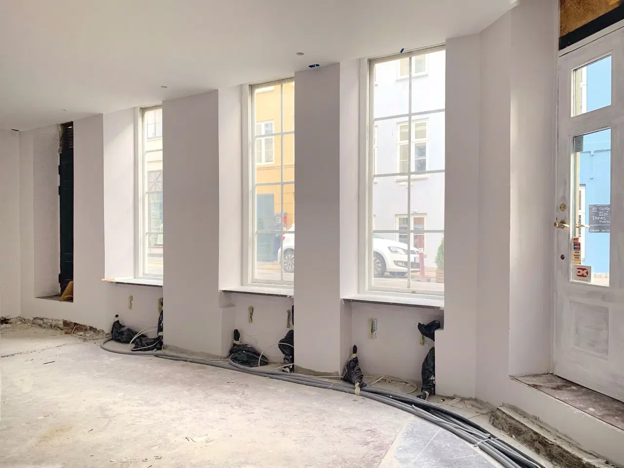 Billede 6 - Hjørnelokale på solsiden. med udsigt til rådhustårnet. velegnet til restaurant eller café