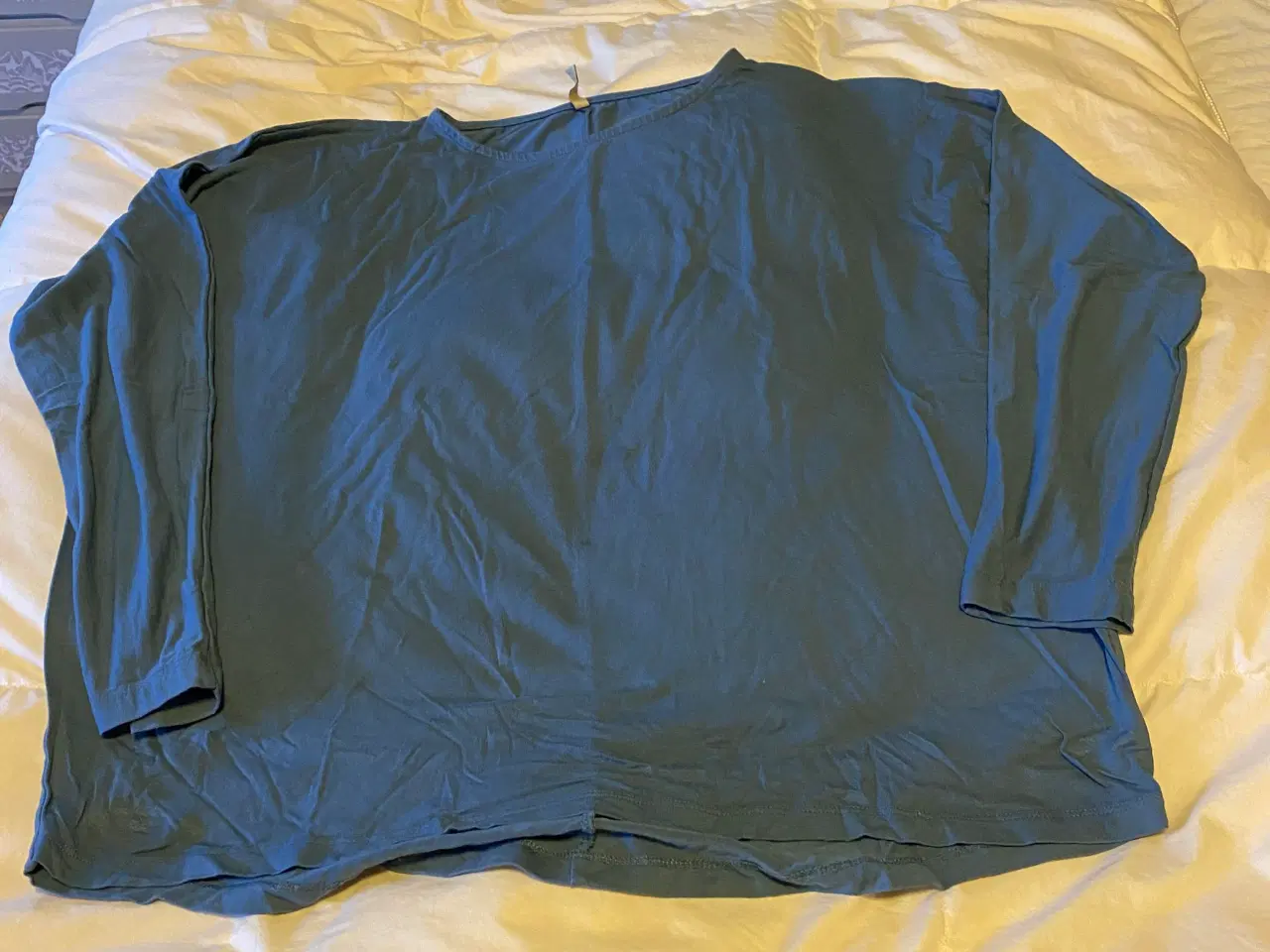 Billede 10 - T- Shirt i forskellige farver og mærker sælges.