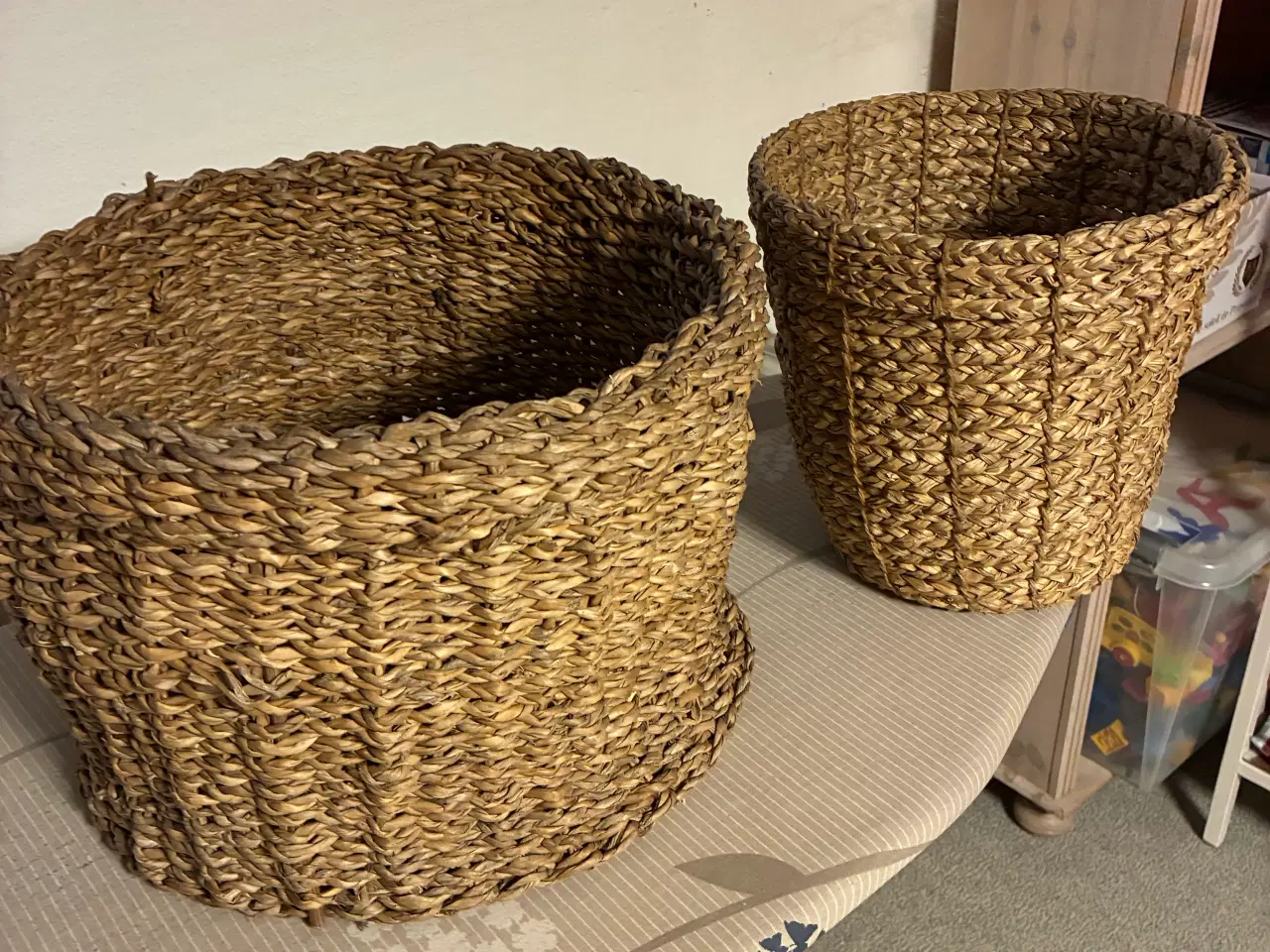 Billede 3 -  Vasketøjskurv og blomsterkurve