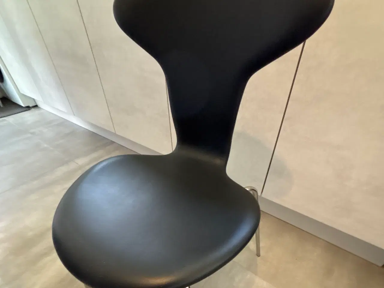 Billede 3 - Arne Jacobsen Myggen stol sælges