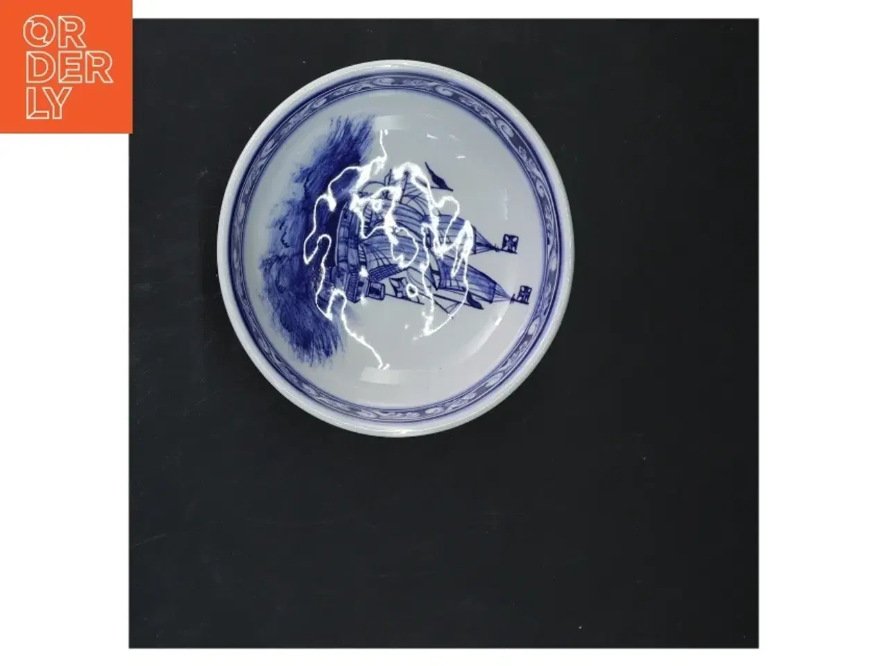 Billede 2 - Dekorativ porcelænsskål med sølvfod fra Sintra, Måske Porcelæn (str. 6x14,5 cm)