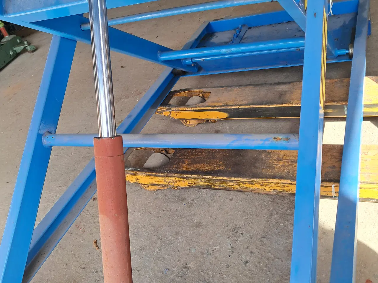 Billede 8 - MC Lift.