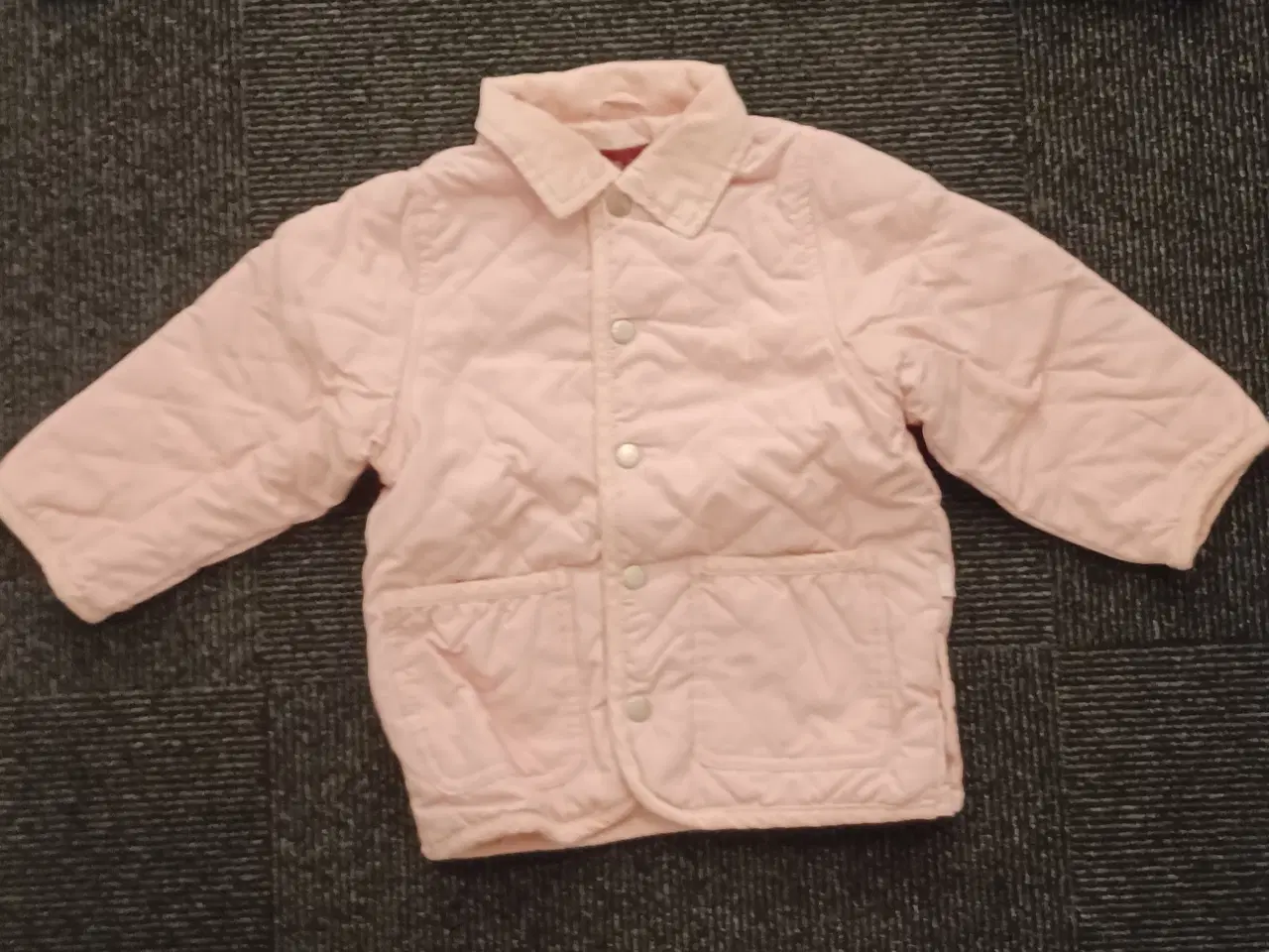 Billede 2 - Velholdte sommerjakker sælges