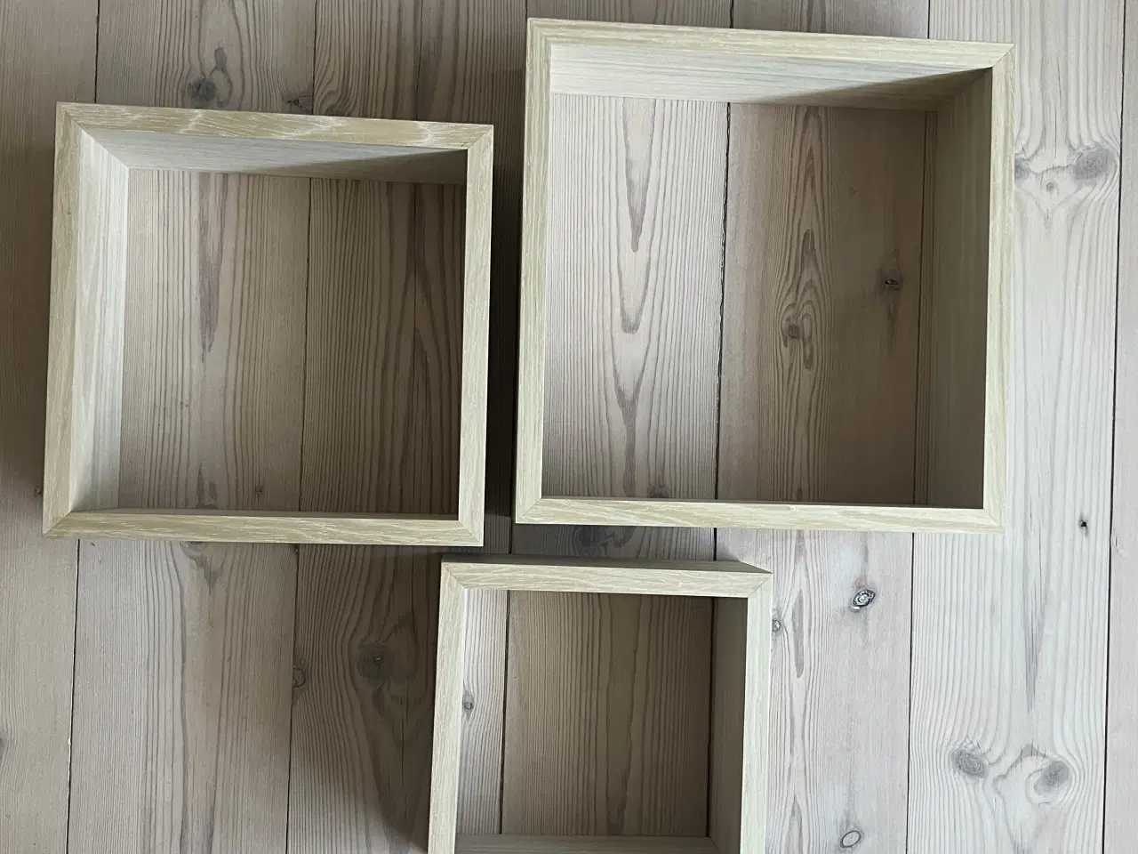 Billede 10 - 3 væghylder