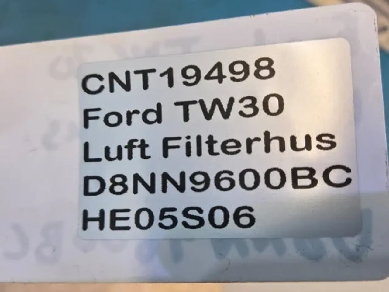 Billede 14 - Ford TW30 Luftfilterhus D8NN9600BC