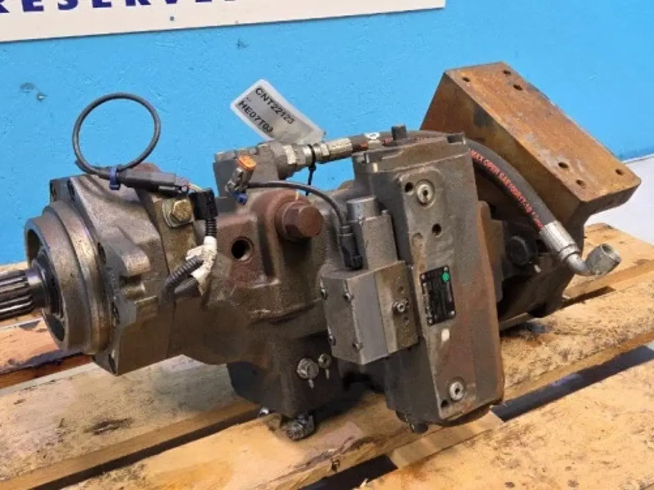 Billede 11 - New Holland T8.320 Hydrostatisk Pumpe 84393724