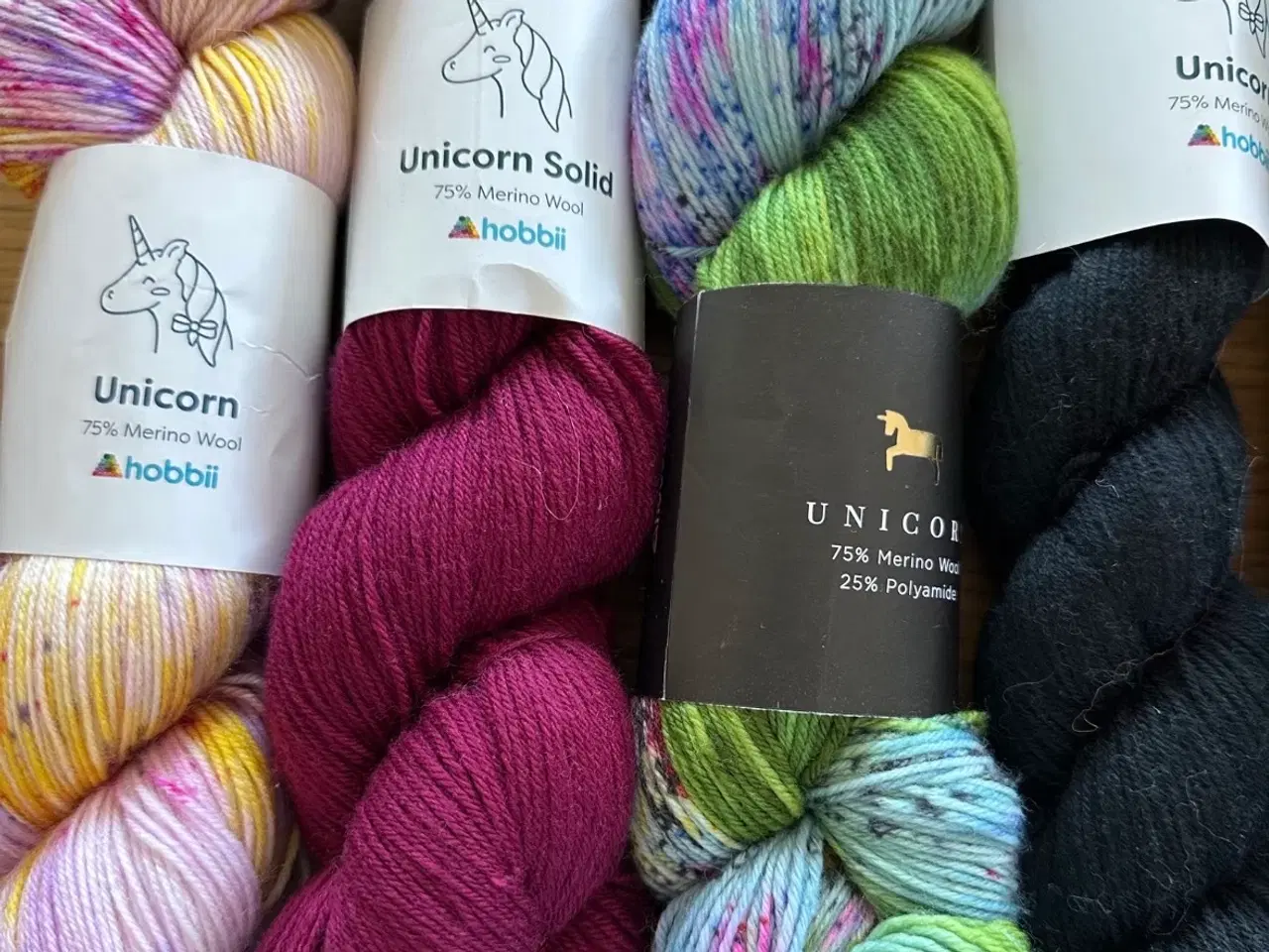 Billede 2 - 700 g. Unicorn Sock Merino. Røgfrit
