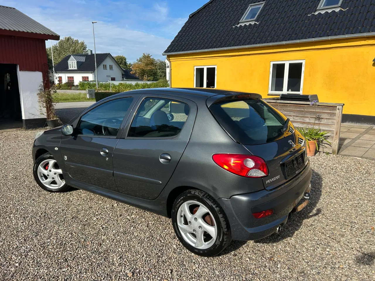 Billede 1 - Velholdt Peugeot 206+