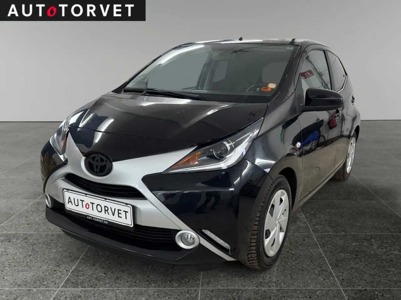 Billede 1 - Toyota Aygo 1,0 VVT-i x-black