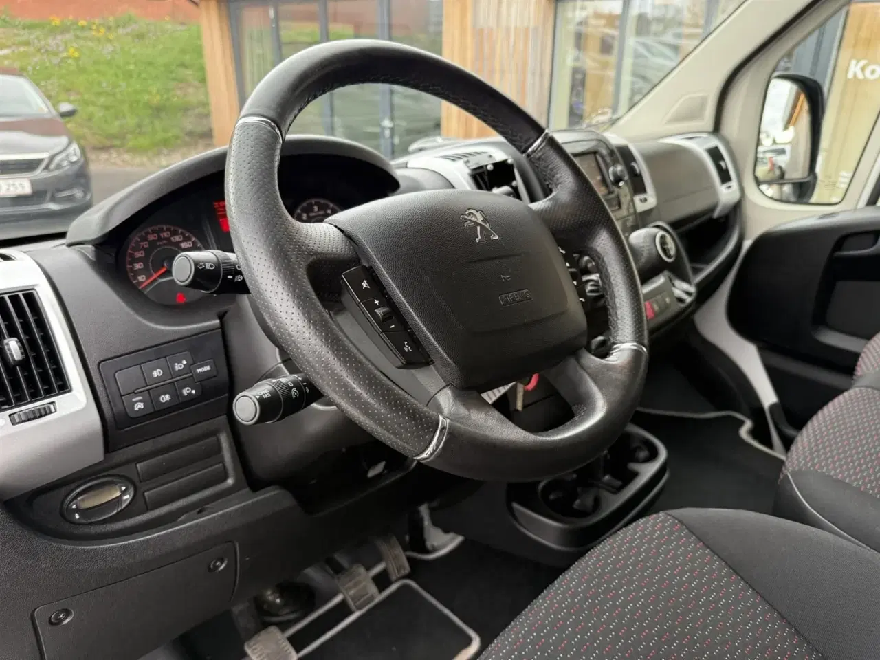 Billede 14 - Peugeot Boxer 335 L3H2 2,2 BlueHDi Ultimate Pro 165HK Van 6g