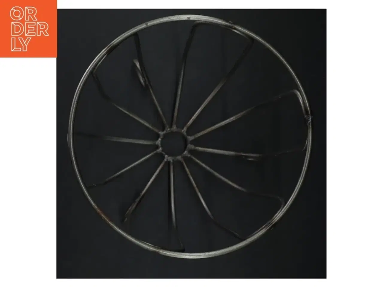 Billede 2 - Metal Frugt Skål Trådkurv på fod (str. H 25 cm ø. 22 cm)