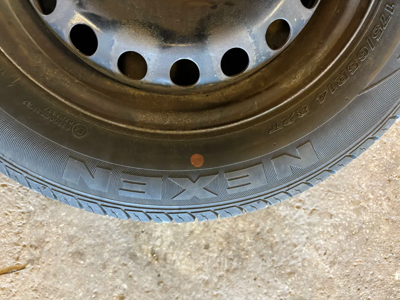 Billede 1 - Sommerdæk på stålfælge