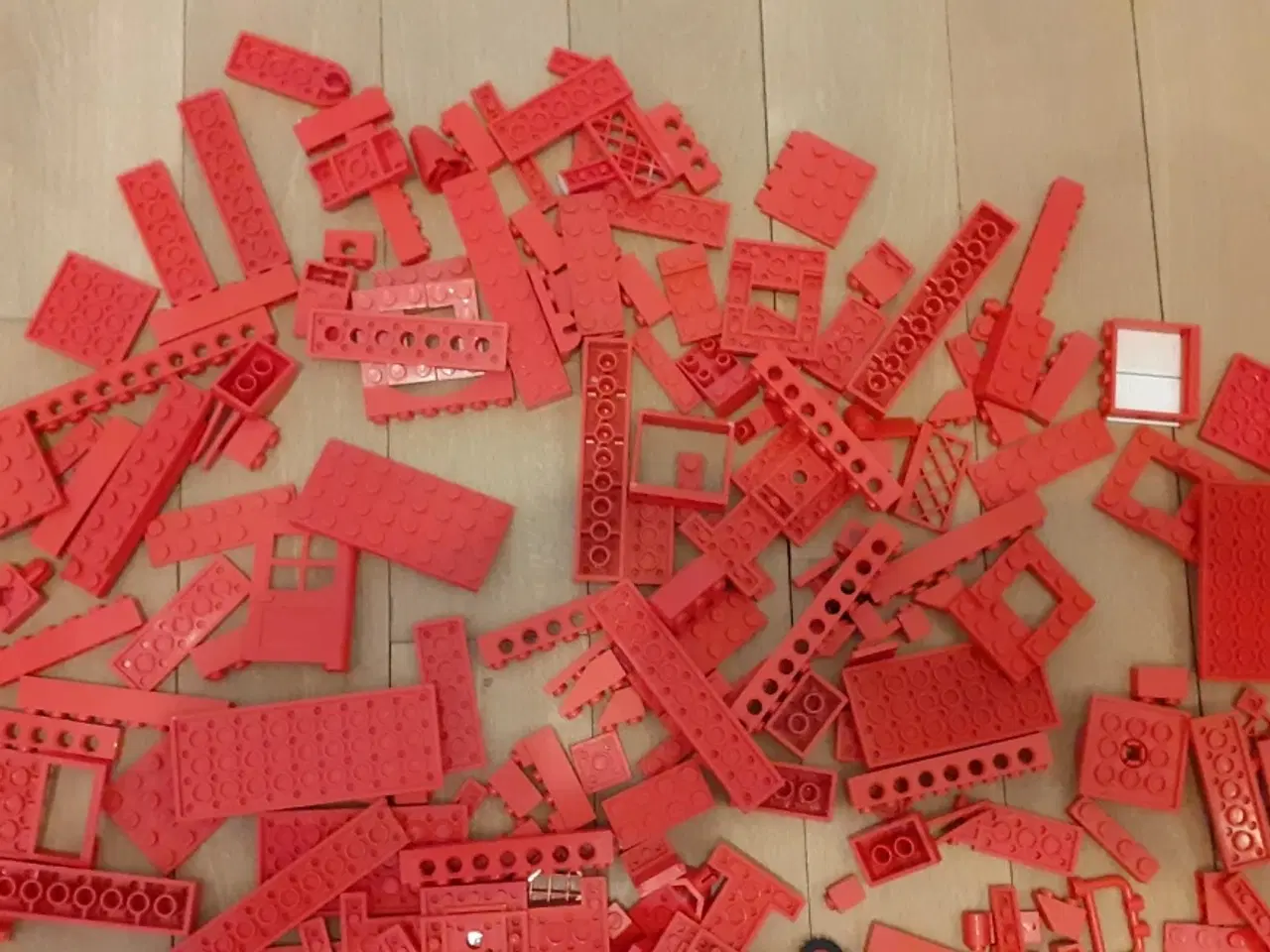Billede 4 - LEGO 300 stk div. røde klodser (Fra 70´er & 80´er)