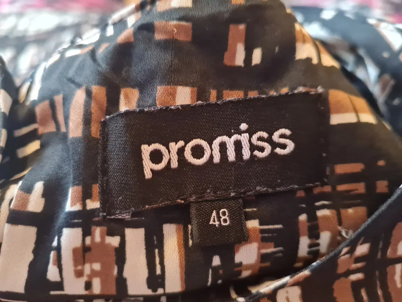 Billede 6 - Tunika str 48 fra Promiss 