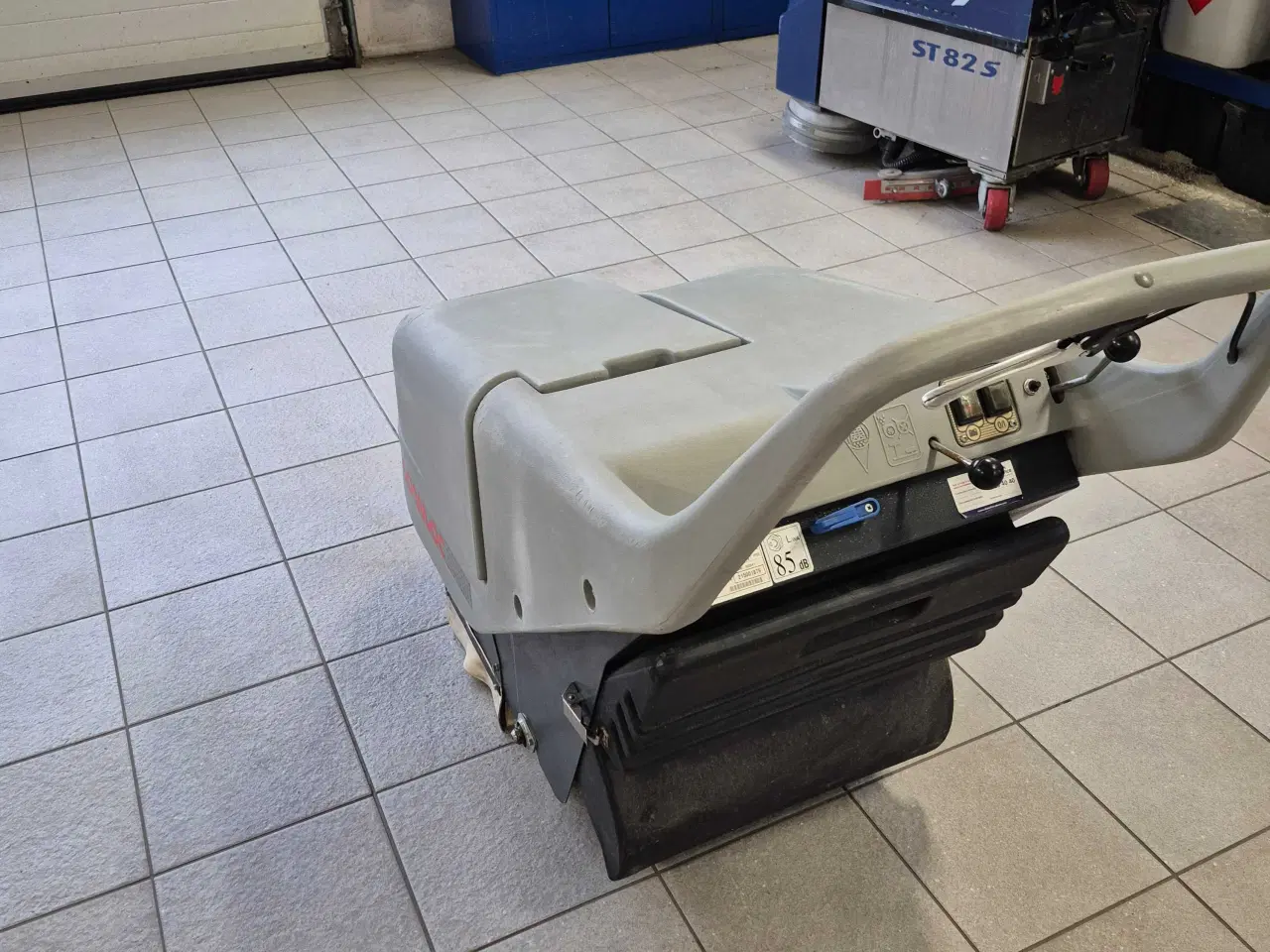 Billede 5 - Gulvfejemaskine comac cs 50 bt