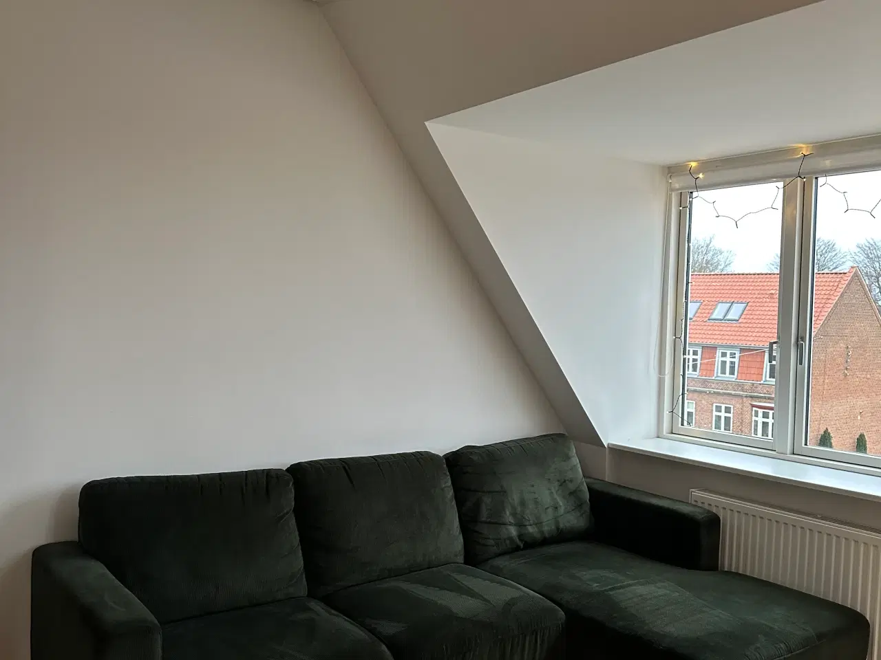 Billede 7 - Sofa i grøn velour