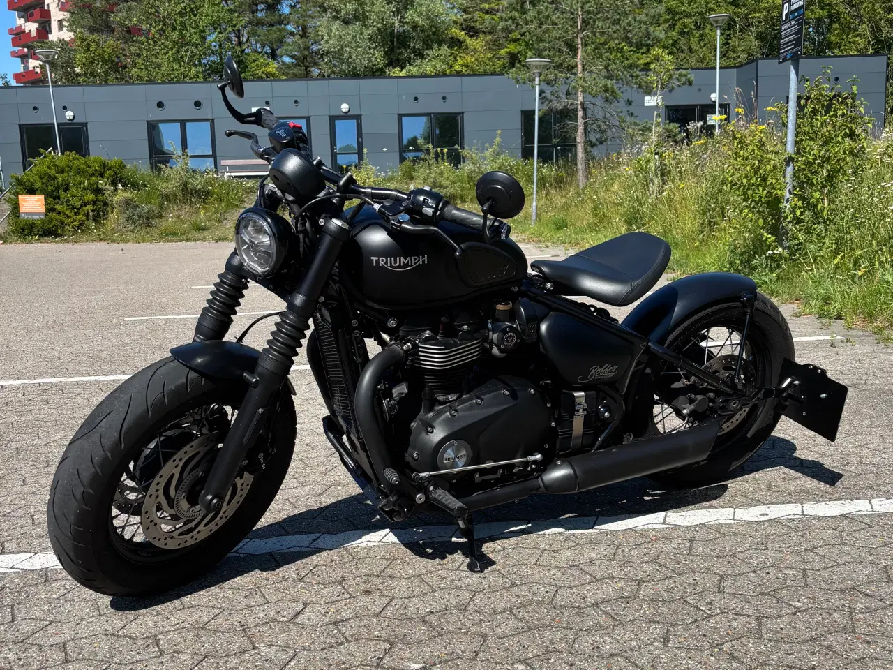 Billede 3 - TRIUMPH Bonneville Bobber Black