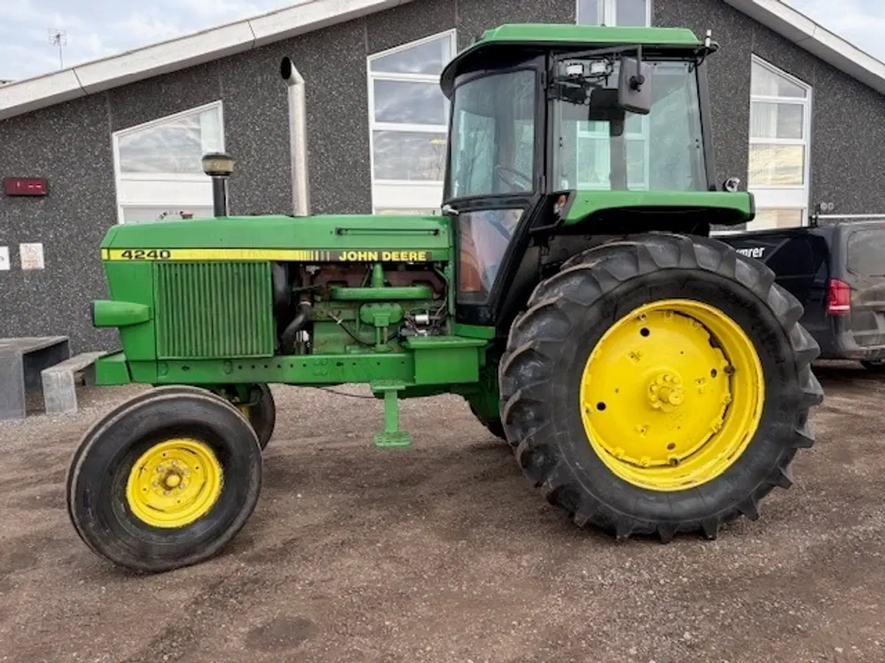 Billede 2 - John Deere 4240 MOMSFRI!!. RÆKKEPUMPE - LED LYS