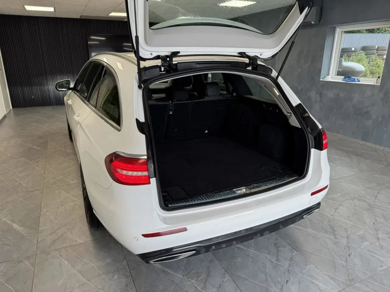 Billede 6 - Mercedes-Benz E220 d T 2,0 D Business 9G-Tronic 194HK Stc Aut.