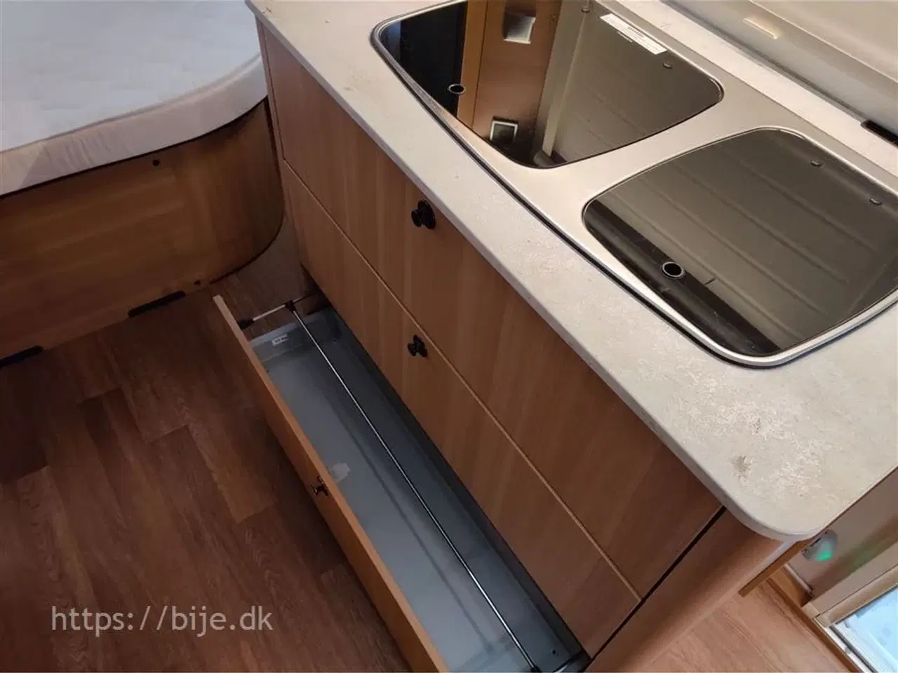 Billede 10 - 2021 - LMC Style 450 D   Køb denne vogn og få et gavekort på 10.000 kr. med i handlen.