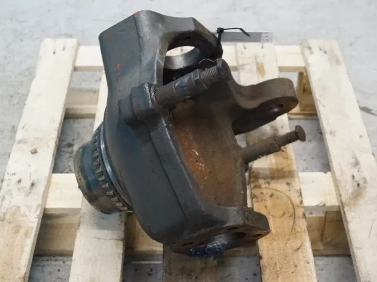 Billede 8 - New Holland LB115B Styrespindel L.H. 85825032