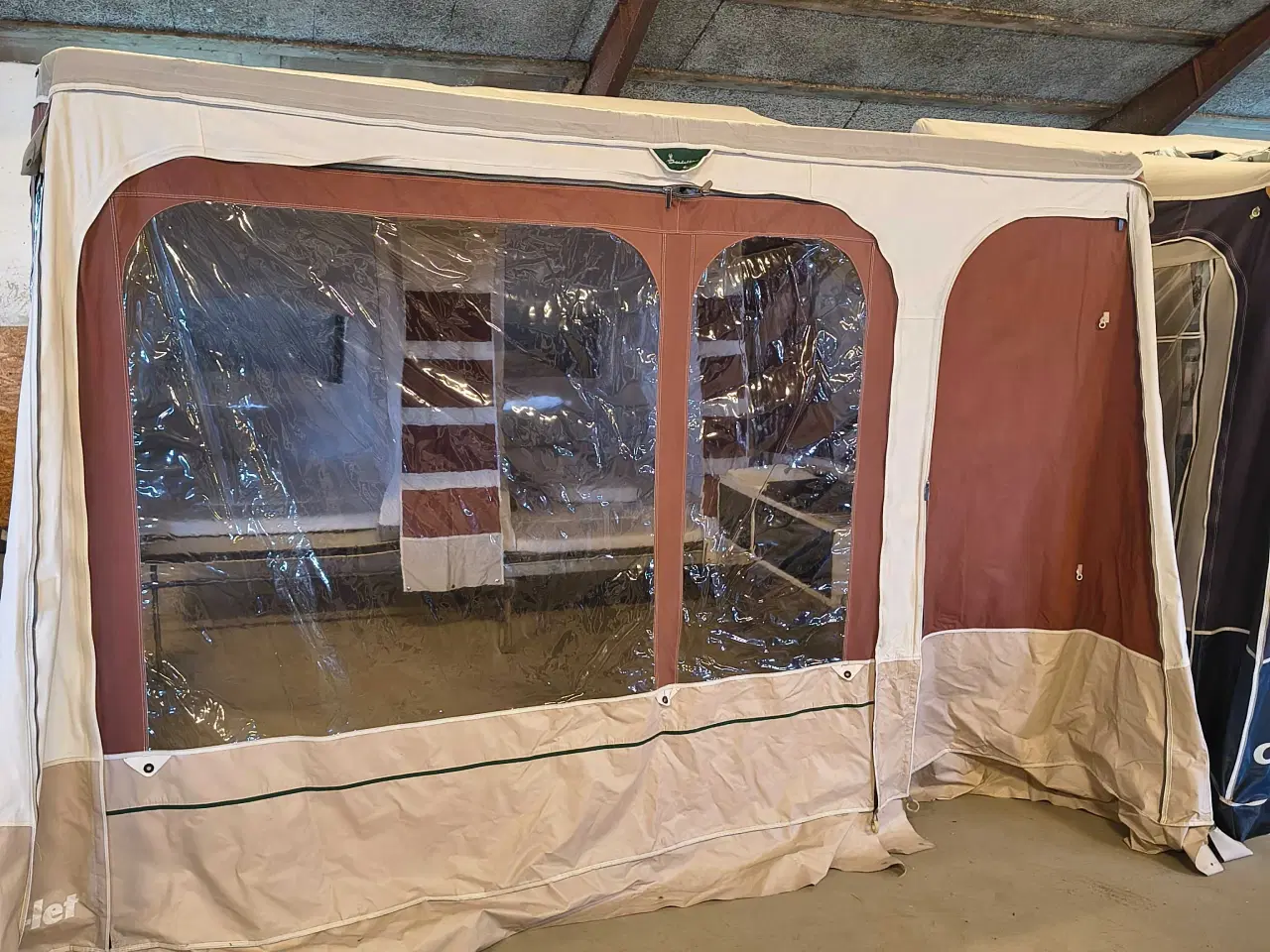 Billede 3 - Vi har fyldt lageret med campleter.